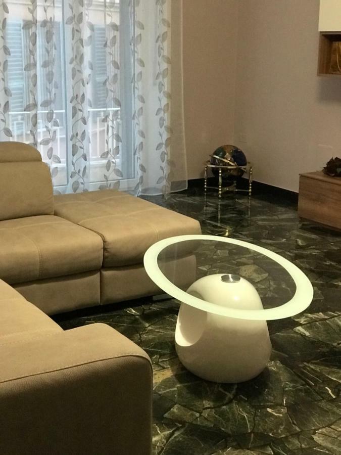 Апартаменти La Casa Di Claudia Генуя Екстер'єр фото